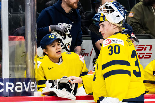 Goaltender Herman Liv and goaltender Love Härenstam of
