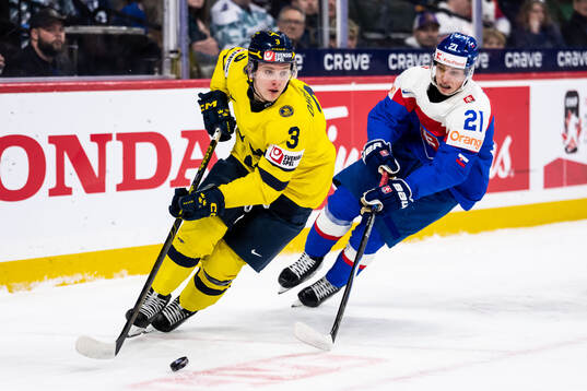Felix Öhrqvist of Sweden and Adam Nemec of Slovakia