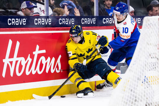 Victor Eklund of Sweden and Tomas Pobezal of Slovakia