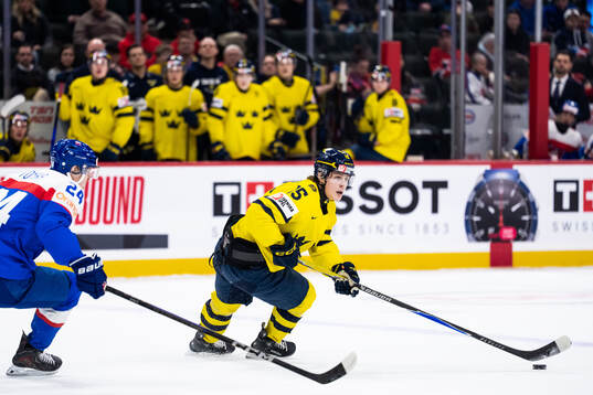 Lukas Tomka of Slovakia and Ivar Stenberg of Sweden