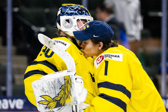 Goaltender Love Härenstam and Egoaltender Herman Liv of