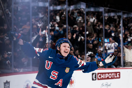 Max Plante of USA celebrates