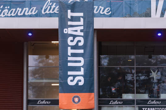Vimpel med slutsålt på vida arena