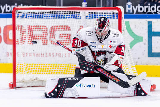 Malmö Redhawks målvakt Oskar Blomgren