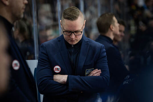 Djurgårdens tränare Robert Kimby deppar
