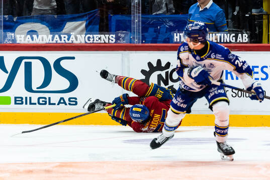 Djurgårdens Charles Hudon och Leksands Arvid Eljas