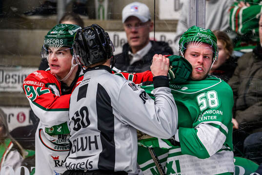 Frölundas Filip Cederqvist och Rögles Filip Johansson