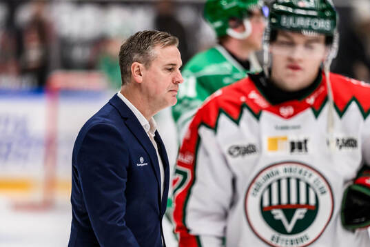 Rögles tränare Dan Tangnes deppar