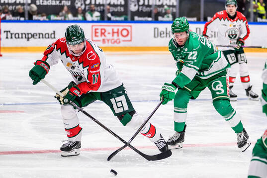Frölundas Max Lindholm och Rögles Fredrik Olofsson