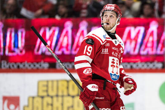 Timrås Marcus Westfält jublar