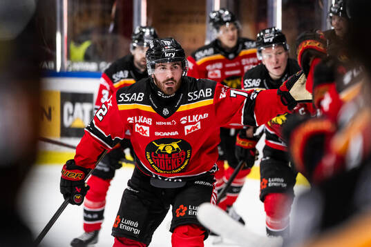 Luleås Ben Tardif jublar