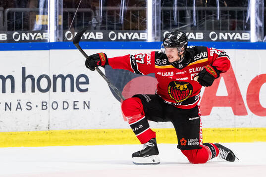 Luleås Oskari Laaksonen jublar