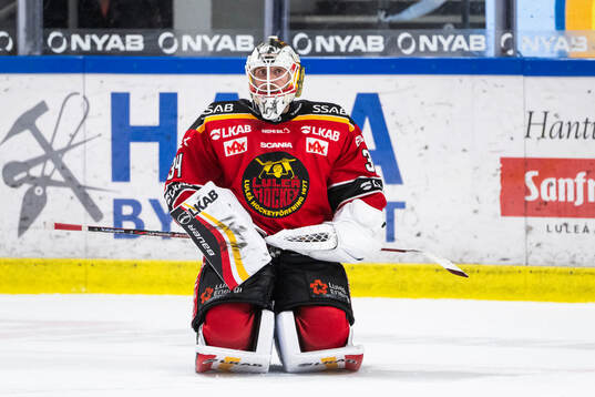 Luleås målvakt Joel Lassinantti deppar