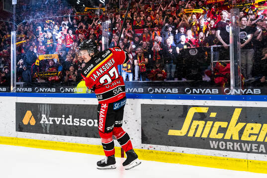 Luleås Oskari Laaksonen jublar