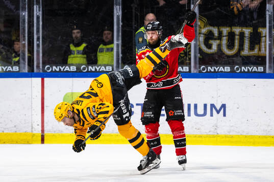 Skellefteås Oscar Lindberg och Luleås Linus Omark