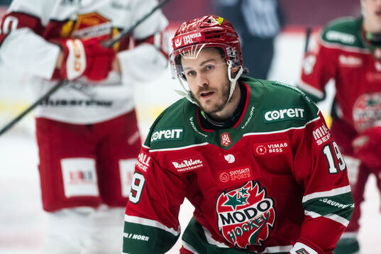 Modos Tyler Kelleher jublar