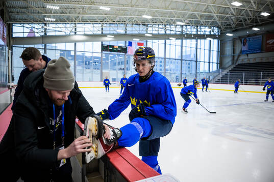 Bläddra bland fler bilder av 2026 IIHF World Junior Championship, day 2, Sweden, practice