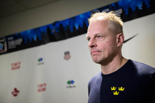 Head coach Magnus Hävelid of Sweden