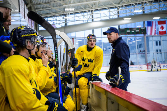 Assistant coach Gereon Dahlgren of Sweden at a practice