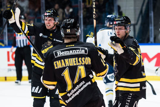 AIKs Oskar Magnusson jublar