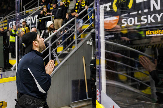 Västerås Konstantin Komarek deppar