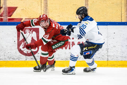 Moras Connor Maceachern och Karlskogas Rikard Olsén