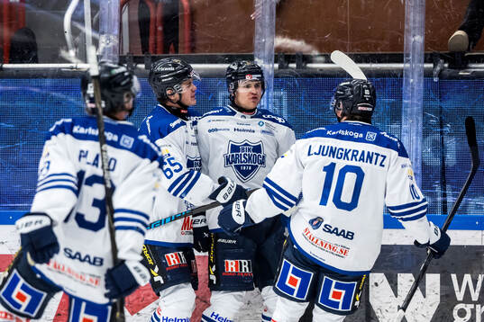 Karlskogas Oliver Eklind jublar