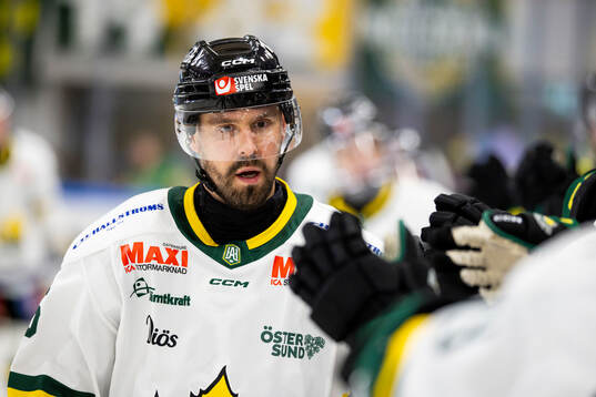 Östersunds Linus Videll jublar