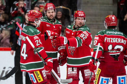 Modos Jesper Olofsson jublar med Kyle Topping, Måns