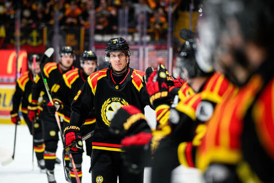 Brynäs Oskar Lindblom jublar