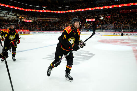 Brynäs Axel Jonsson-Fjällby jublar