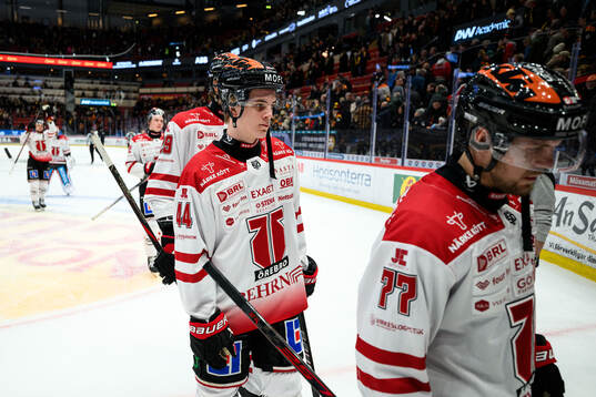 Örebros Melvin Fernström deppar