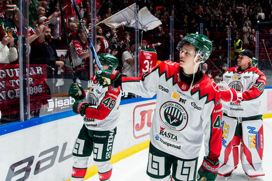 Frölundas Noah Dower Nilsson jublar