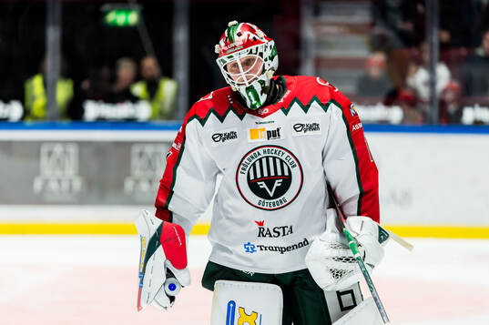 Frölundas målvakt Lars Johansson deppar
