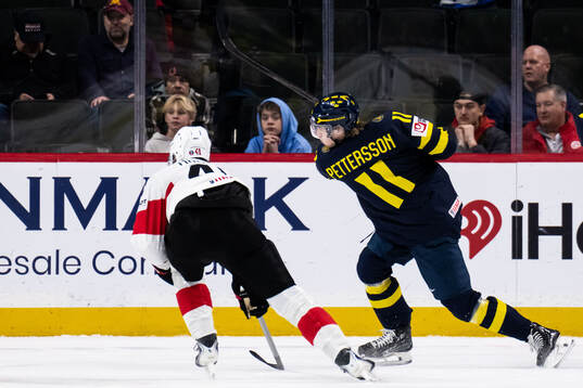 Lucas Pettersson of Sweden scores 3-2