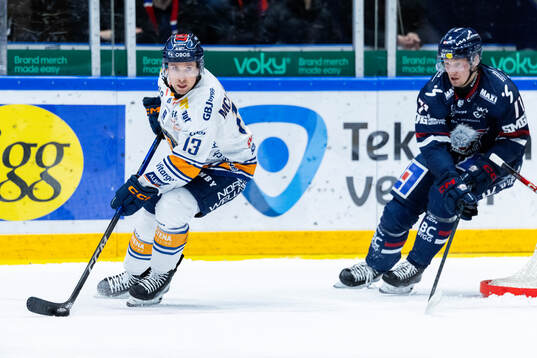 Växjös Dylan Mclaughlin och Linköpings Eskild Bakke Olsen