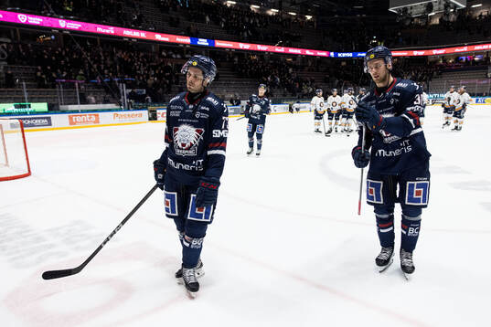 Linköpings Nicholas Shore och Johan Södergran deppar
