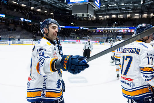 Växjös Reid Gardiner jublar