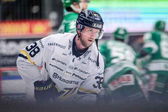 HV71s Olle Alsing