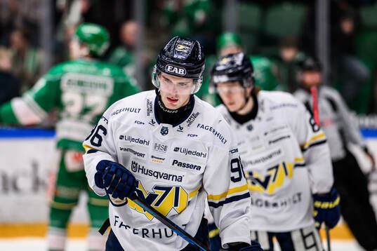 HV71s Nikola Pasic deppar