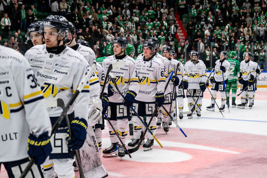 HV71s Oscar Davidsson och Axel Rindell deppar