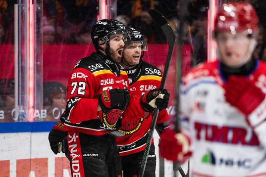Luleås Ben Tardif jublar