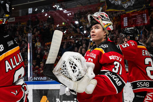 Luleås målvakt Matteus Ward jublar