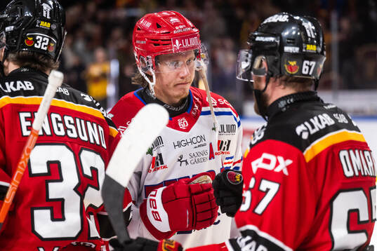Timrås Marcus Hardegård och Luleås Linus Omark