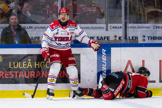 Timrås Didrik Strömberg och Luleås Brendan Shinnimin