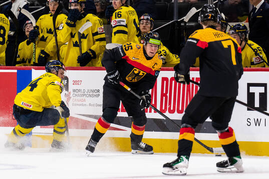 Leo Sahlin Wallenius of Sweden and Tobias Schwarz of Germany