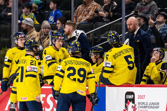 Assistant coach Nicklas Grossmann of Sweden