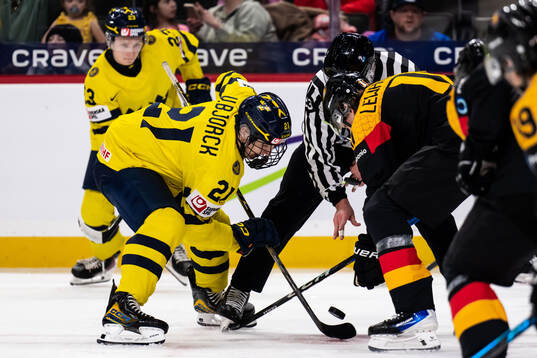 Viggo Björck of Sweden and David Lewandowski of Germany