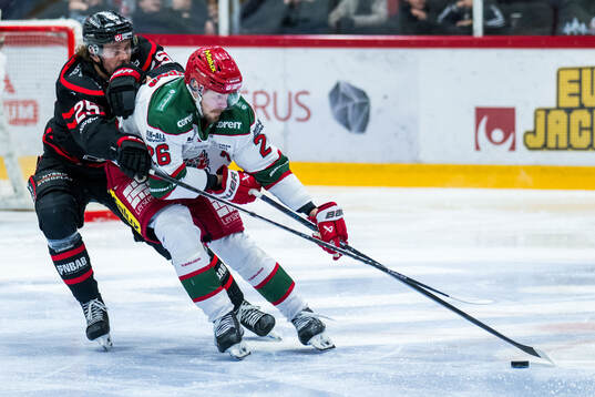 Nybros Marcus Bergman och Modos Emil Larsson