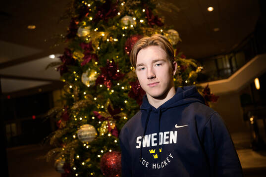 Bläddra bland fler bilder av 2026 IIHF World Junior Championship, day 5, Sweden, press event